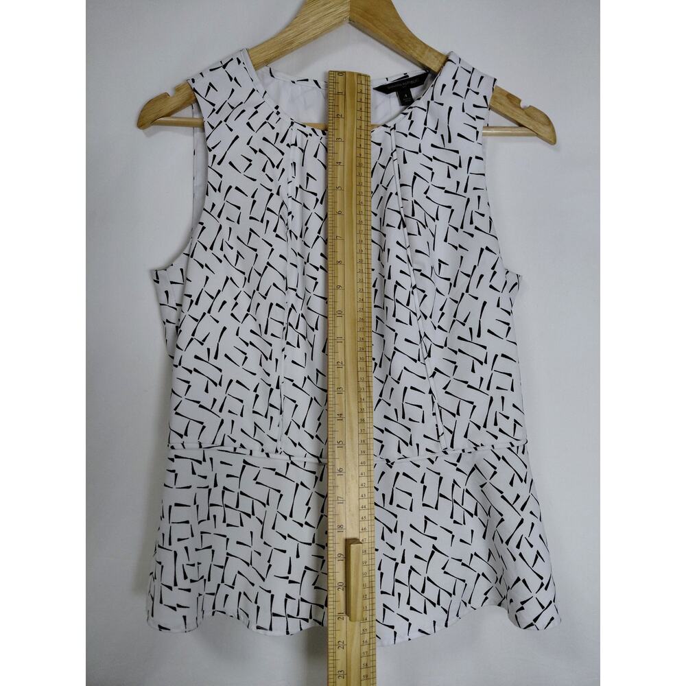 Banana Republic White Black Geometric Sleeveless Blouse Women Size 4 - Picture 7 of 8